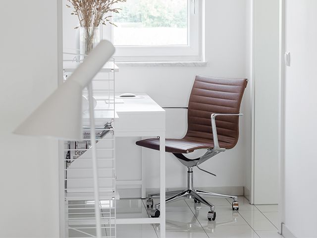 Must-Haves of Every Productive Home Office Workspace - JLR Home