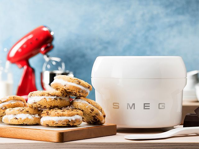 ice cream cookie sandwiches - get your hands on the new smeg ice cream maker - news - goodhomesmagazine.com