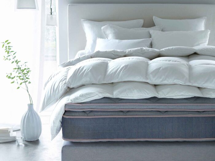 Perfect for in-between seasons this La Redoute duvet has 100% polyester fibres